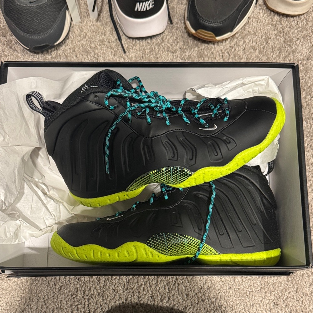 Nike Foamposite BNIB